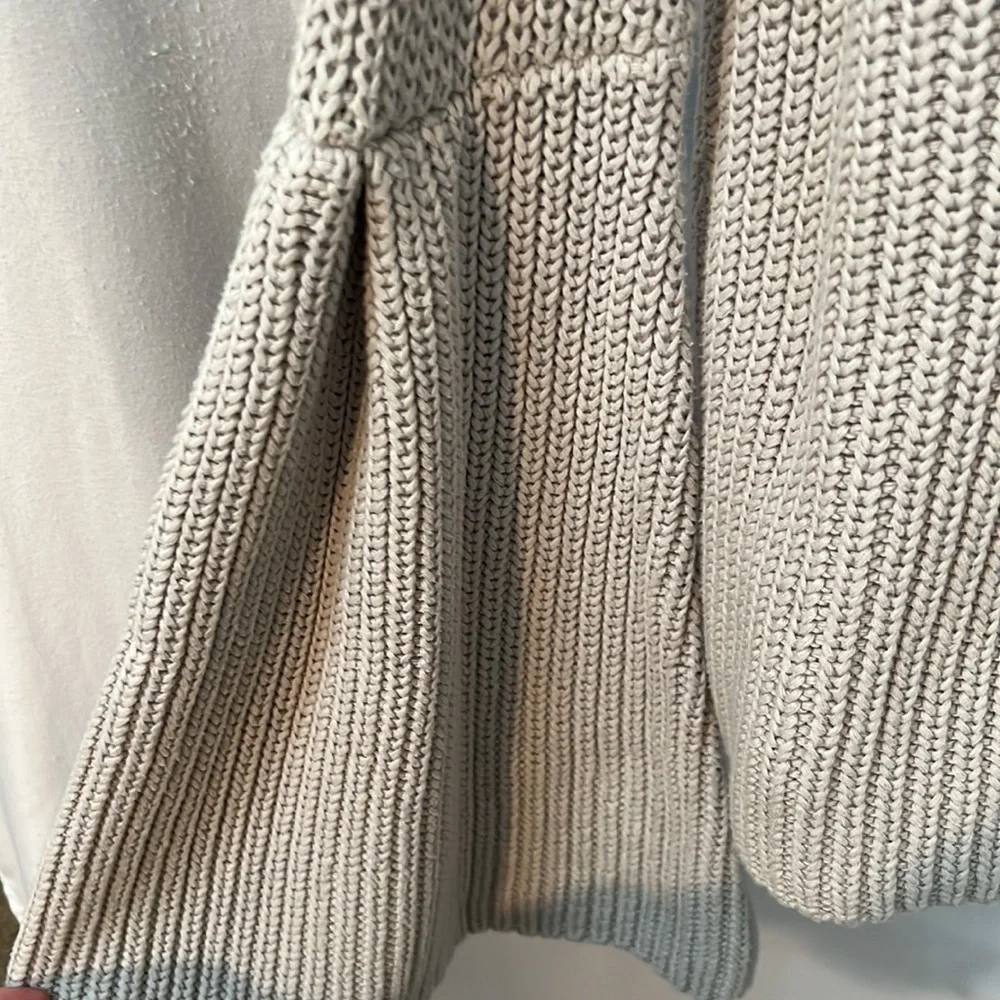 Free People Light Gray Rib Knit Bell Sleeve Pullover Cropped Sweater Size S/P